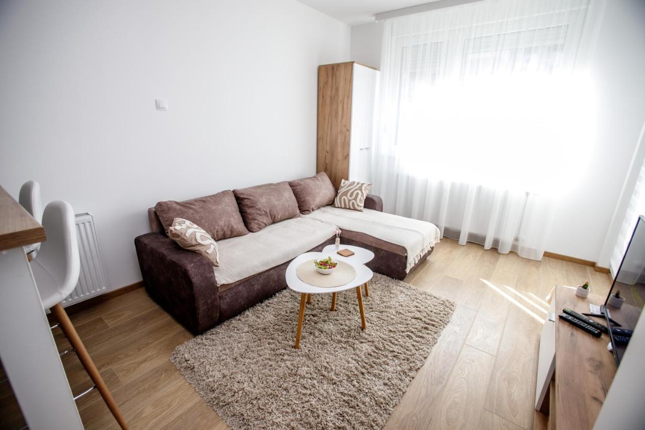Apartman Minja Суботица Экстерьер фото